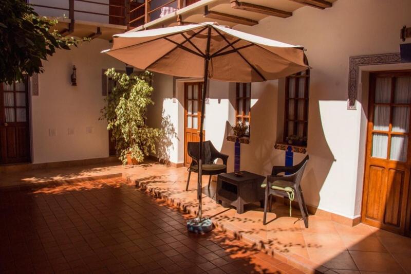 La Escondida Hostal Sucre Exteriör bild
